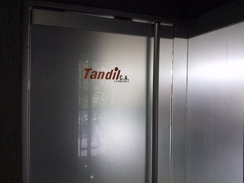 Imagen 5 de 10 de Vinilo Esmerilado Frosted Calandrado 122cm Ancho Vidrios!