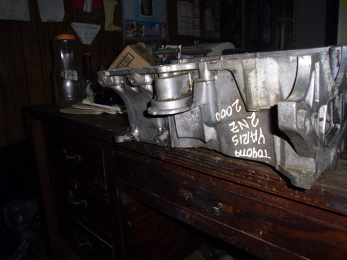 Imagen 2 de 6 de Vendo Carter De Motor De Toyota Yaris, Año 2000, Motor 2nz