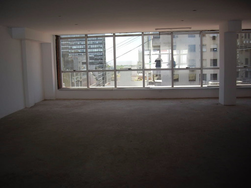 Imagen 4 de 10 de San Martin 390, Edificio En Block Reciclado 4050 M²