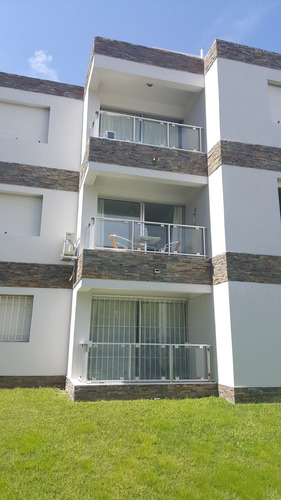 Imagen 13 de 15 de Alquilo Apto. Punta Del Este, Parada 7 Brava A 50 Mts Mar.