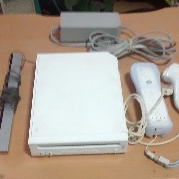 Imagen 2 de 2 de Wii Retrocompatible Color Blanco, Con Un Control Completo