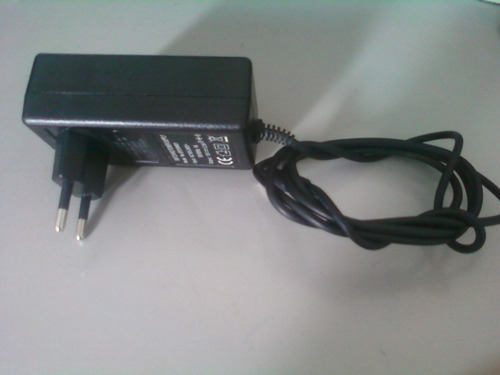 Fonte De Alimentação 12 Volts2.5 Amperes