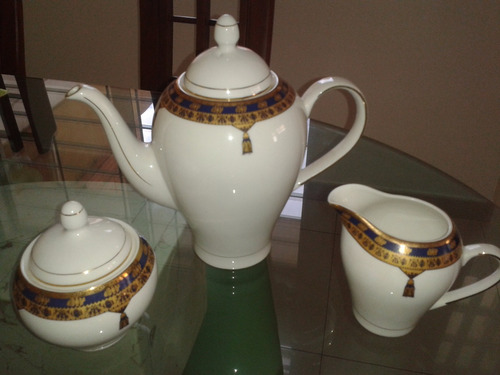 Imagen 2 de 6 de Vajilla Italiana Casabella Bordes Oro 8 Puestos Con Servicio
