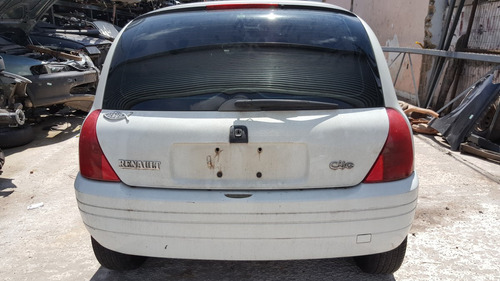 Sucata Renault Clio Rt 1.0 16v - Ano: 2001 (somente Peças)