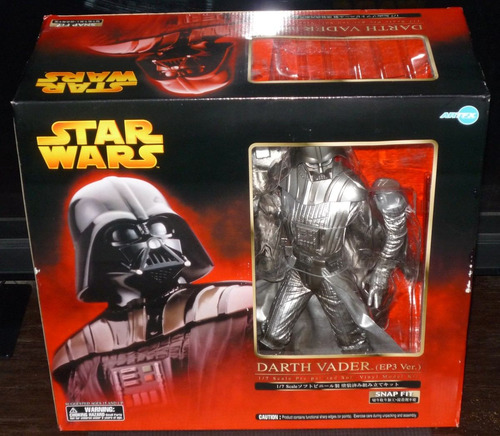 Darth Vader Kotobukiya Silver (Usado)