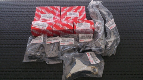 Imagen 1 de 2 de Kit De Tiempo Toyota Hilux 2.7 2trfe Original