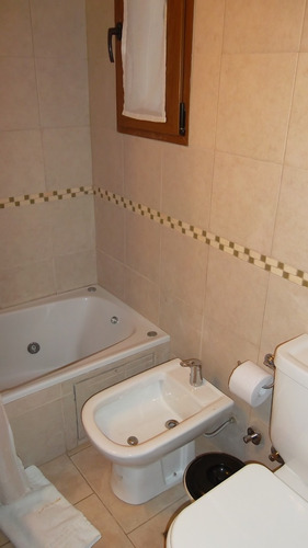 Bariloche Cabañas Deptos 2 Y 3 Ambientes 2 , 4 Y 6 Pax Cerro