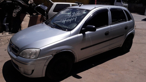 Sucata Para Retirada De Peças Corsa Montana 06 1.0 8v
