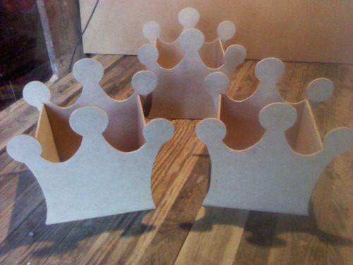 Imagen 2 de 6 de Cajas Tipo Coronas Grandes, En Mdf Crudo, Mega Corona
