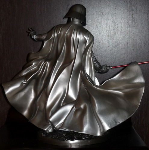 Darth Vader Kotobukiya Silver (Usado)