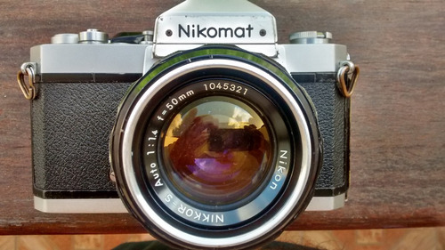 Camera Nikon Nikomat + Lente 50mm 1.4 Ai - Lindo Conjunto!