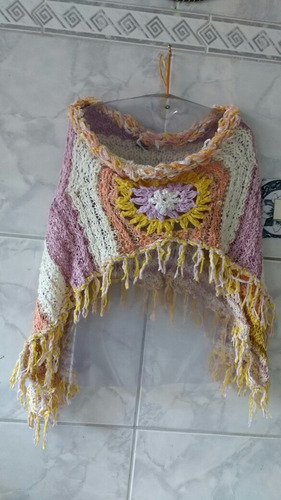 Poncho Curto Croche Com Manga