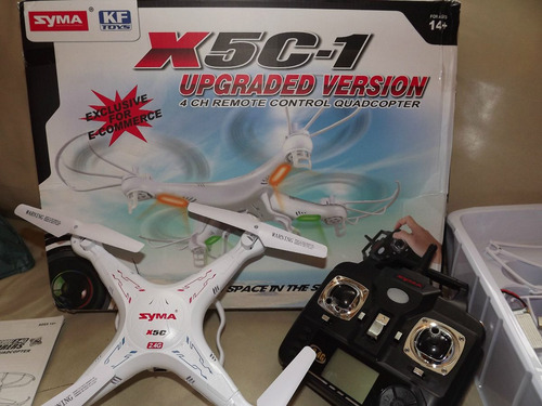 Drone Syma X5c-1 2.4ghz Nova Versão Com Câmera Hd Mode 2