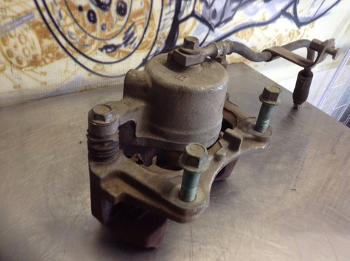Caliper Mordaza Delantero Derecho Malibu Mod: 04-07 Oem (Usado)