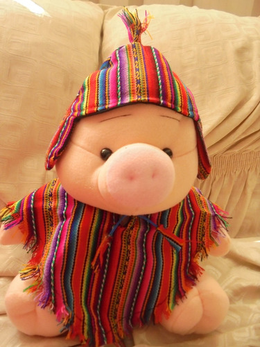 Hermoso Peluche Cerdito Con Poncho Y Chullo Lindo Serranito