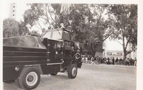 Estadio Centenario Fotografia Con Carro Lanza Agua Policial