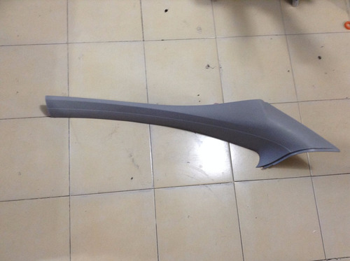 Moldura Plastica Trasera Derecha Focus Zx3 Mod 00-04 Oem