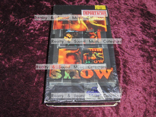 The Cure Show Vhs Importado De Coleccion (Usado)