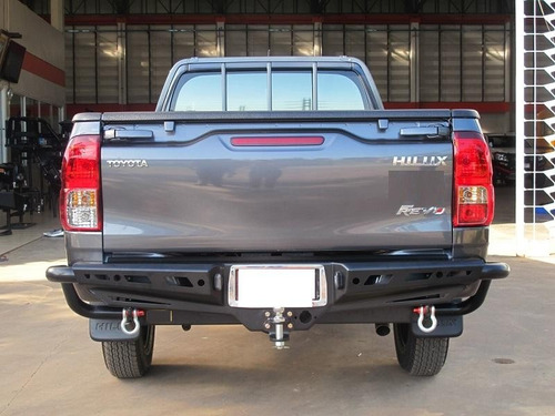 Paragolpe Trasero Off Road Negro Toyota Hilux Revo 2016