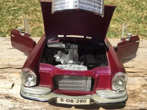Mercedes Bens 280se Mod. 1966 Vinho 1/18 Maisto Em Metal