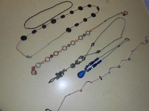 Son 6 Collares Muy Bonitos Excelentes !!