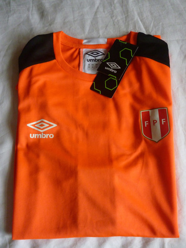 Polo Entrenamiento Umbro Selección Peruana Oferta De Verano