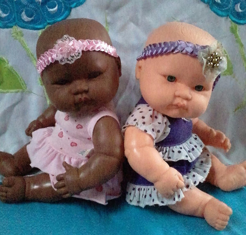 Duas Lindas Bebê Cotiplás Negra E Branca Toda Emborrachada