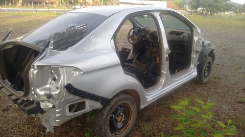 Imagem 1 de 7 de Sucata Ford Ka Sedan 2015 - Rs Auto Peças Farroupilha