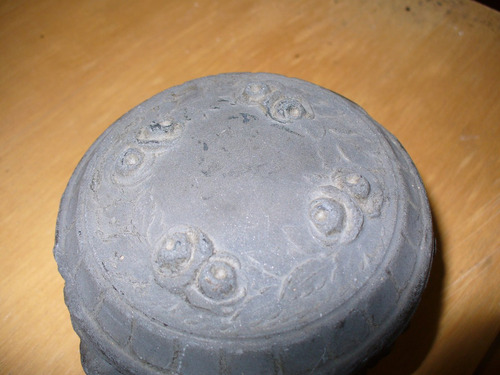 Antiguo Potiche De Ceramica Negra Tallada - Unico -