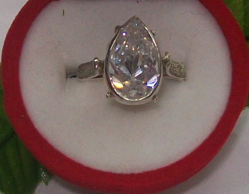 Hermoso Anillo Lágrima Circón, Plata Ley 9,25