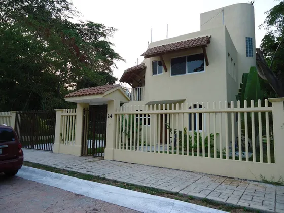 Residencia En Ixtapa 4 Recamaras Sala Comedor Alberca