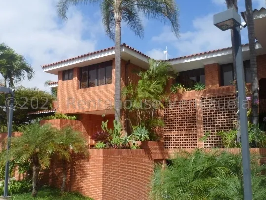 Townhouse ( Tipo Casa / 3 Niveles)  Venta Caurimare ( Caurimare Tepuy) Mls - 25-16615