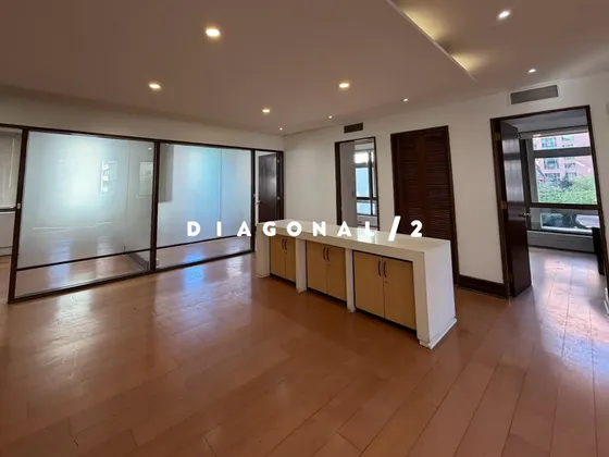 Oficina En Arriendo En Barrio El Golf
