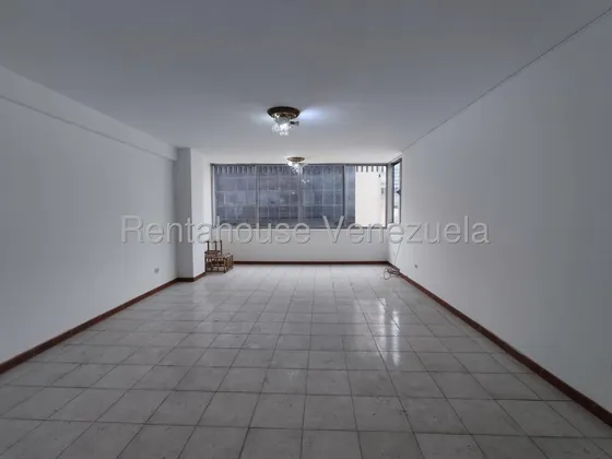 En Venta Espectacular Apartamento En Altamira Jm-rc 25:23743
