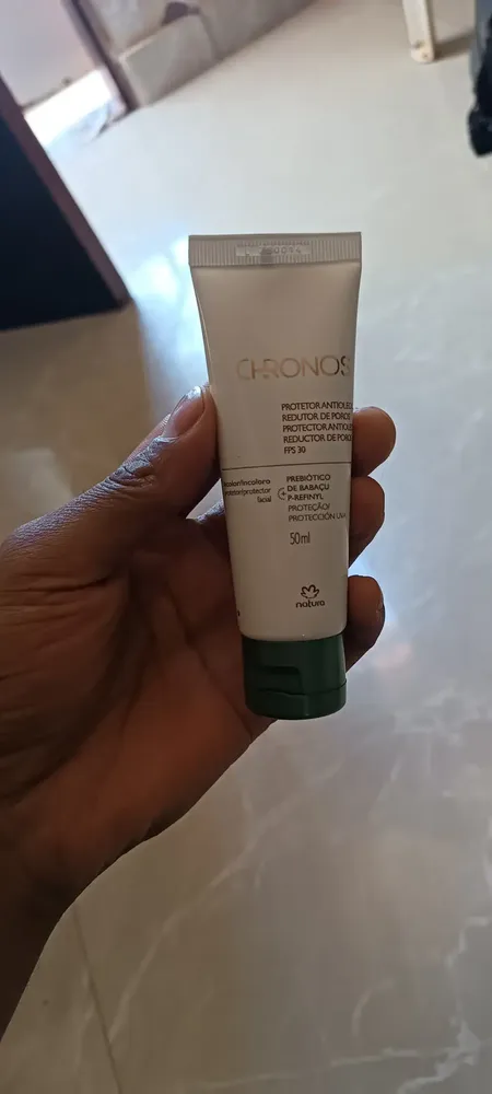 Protetor Solar Incoloro Natura Chronos Derma FPS 30 Antioleosidade De Poros 50 ml