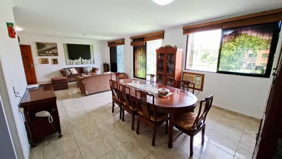T.r. Vende Amplio Apartamento Duplex En Residencias Icabaru, Urbanizacion Mañongo   Cod. 287345