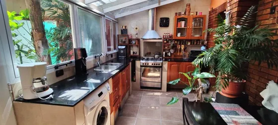 Venta Muy Buen Ph, 3 Dormitorios, Reciclado. Cómodo Y Moderno.