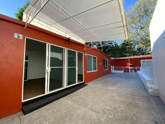 Local Comercial En Lomas De Atzingo, Cuernavaca, Morelos Caen-di-1143-lc