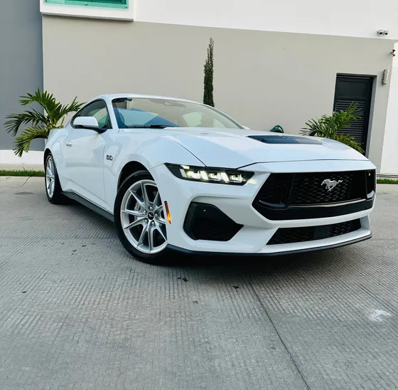 Ford Mustang 5.0l Gt V8 At