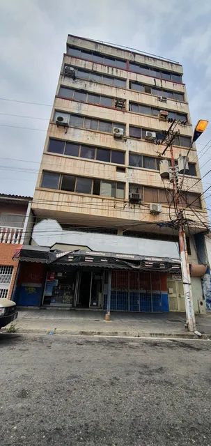 Vendo Local Conercial En Calle Maneiro Puerto La Cruz