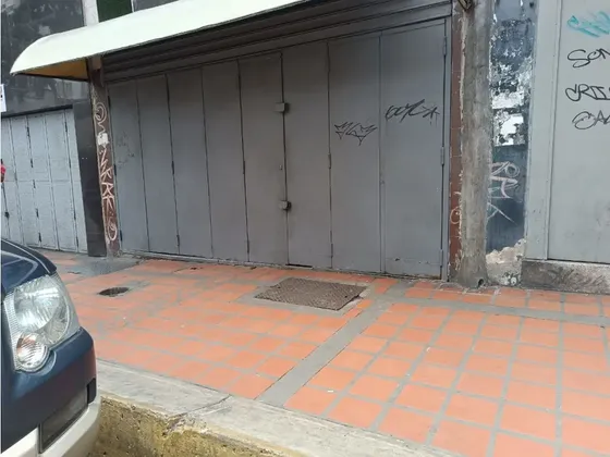 Venta De Edificio / Local Comercial En La Candelaria 195 Mts