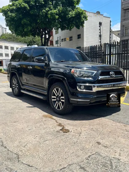 Toyota 4runner Limited 4x4