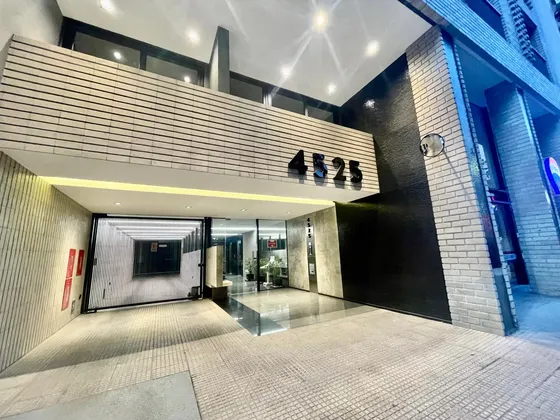Departamento Al Frente Con Balcon En Excelente Torre