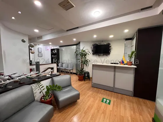 Espectacular Conjunto De Oficinas, Excelente Oportunidad En Una Increible Torre, Prestigiosa Zona Empresarial - La Castellana // Luis Gomez // Mls #24-19155