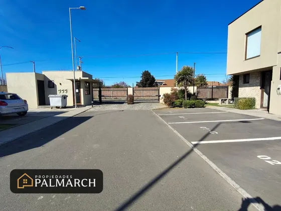 Venta Casa Sector Jardín Del Este, Chillán