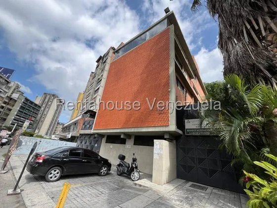 Edificio En Venta Colinas De Bello Monte Acondicionado Actualmente Como Clínica Adaptable A Cualquier Ramo Comercial 25-14610 Mr.