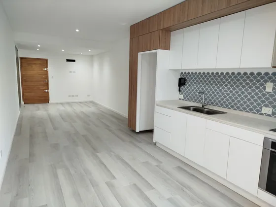 Venta Departamento 3 Ambientes A Estrenar Con Cochera En Hurlingham 