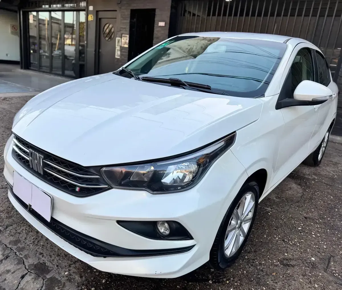 Fiat Cronos 1.3 Drive Cvt