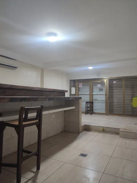 Venta De Edificio Con Local Comercial En Catia La Mar, Edo La Guaira Mc