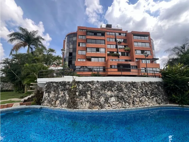 Venta Apartamento En Chuao Con Espectacular Vista - Calle Cerrada